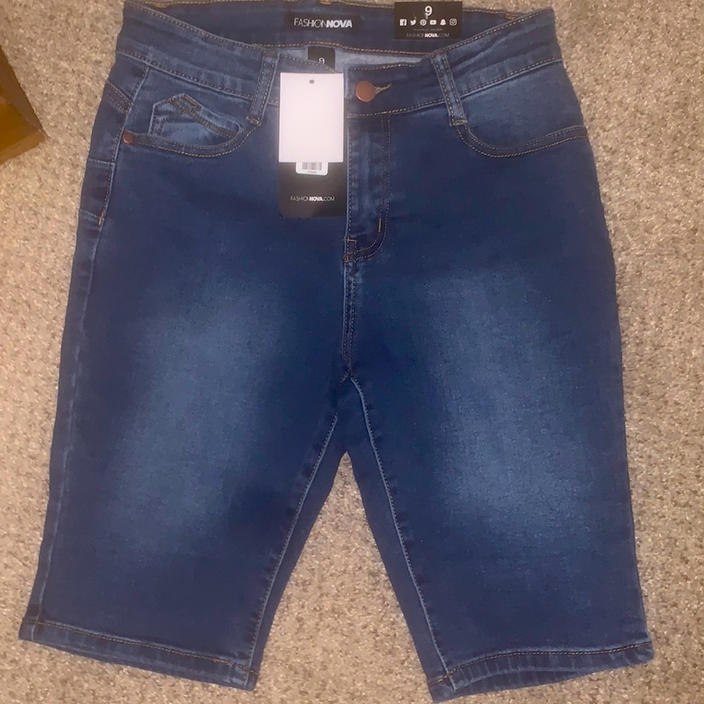 Fashion nova Bermuda shorts